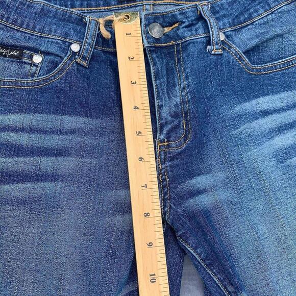 Baby Phat Jeans Womens Size 7 Blue Mid Rise Straight Leg Medium Wash Capri Crop - Picture 10 of 10